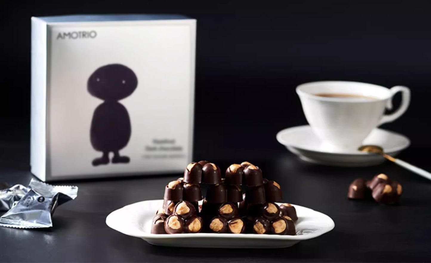 Amotrio hazelnut maltitol sweetened chocolate no sugar added