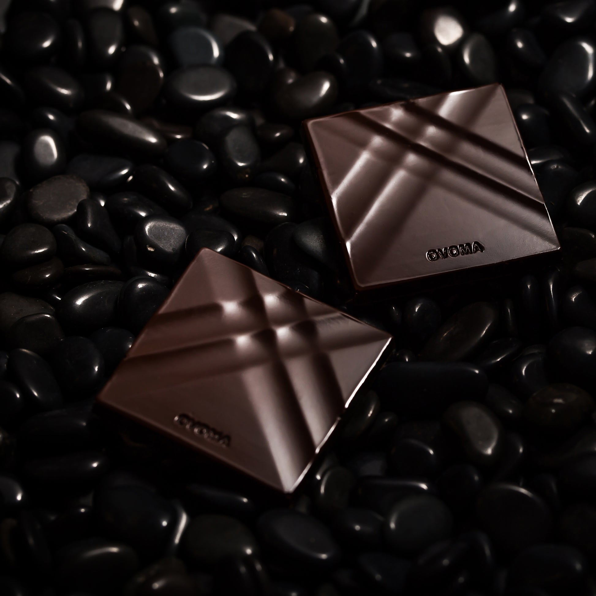 Amotrio 54% Sugar-Free Dark Chocolate with a glossy surface, crafted with pure cocoa butter